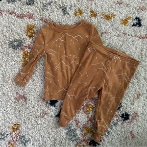 Little Co Matching Mountain Set